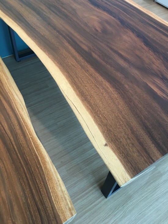 Dining table of pure western tamarind wood 1400×700