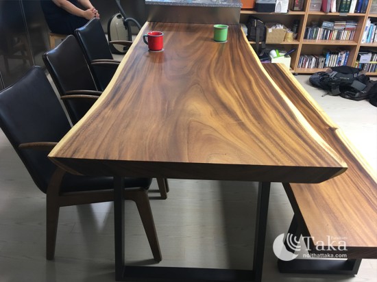 Dining table of pure western tamarind wood 1800×800