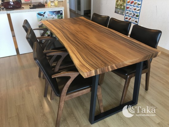 Dining table of pure western tamarind wood 2000×800