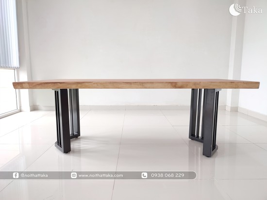 Table of pure Western Raintree wood 2200×950