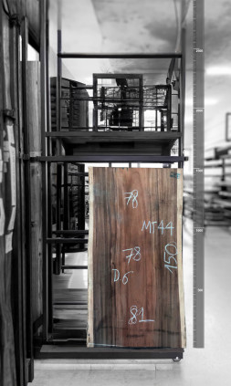 Raintree Wood Table Top 1.5m - MT44 Raintree Wood Table Top 1.5m - MT44